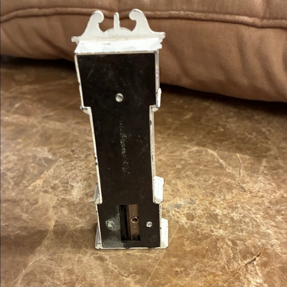 Vintage Die Cast Metal White Grandfather Clock Pencil Sharpener - Picture 7 of 13